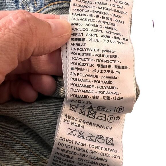 Anthropologie Levi's embroidered jean jacket S - Picture 10 of 16